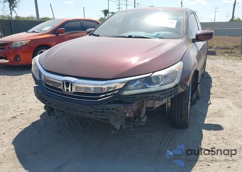 2017 Honda Accord Sport z USA, uszkodzony, nr VIN 1HGCR2F58HA015385